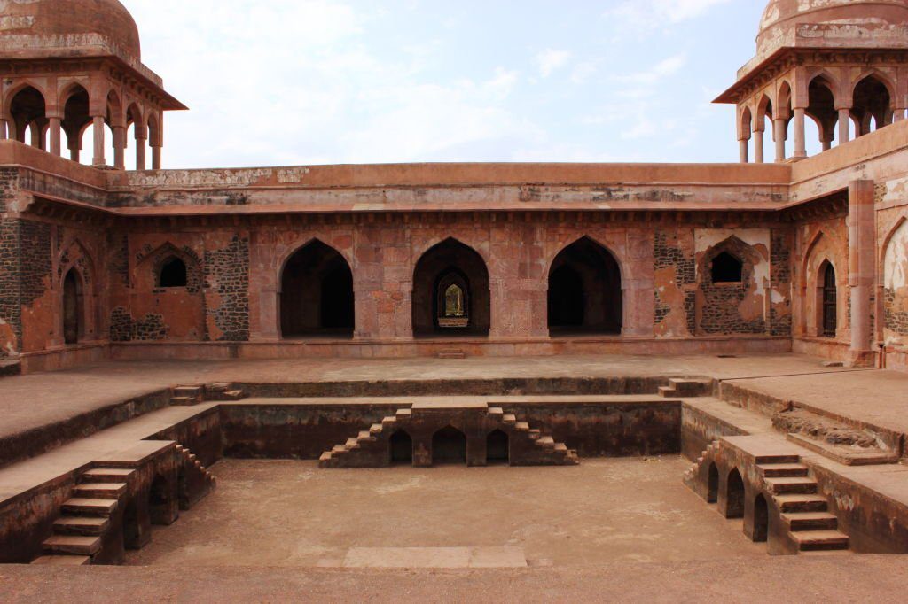 Mandav Travel Guide