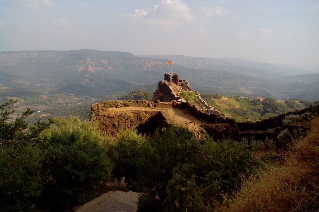 pratapgad fort tripowe.com