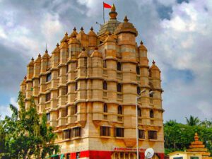 Interesting information about the Siddhivinayak Temple includes: