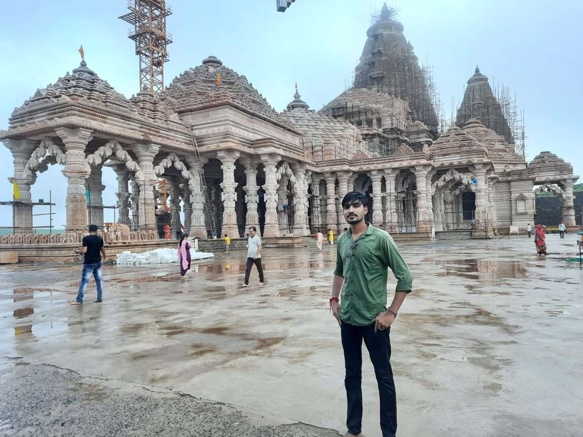 Kundalpur Jain Temple 