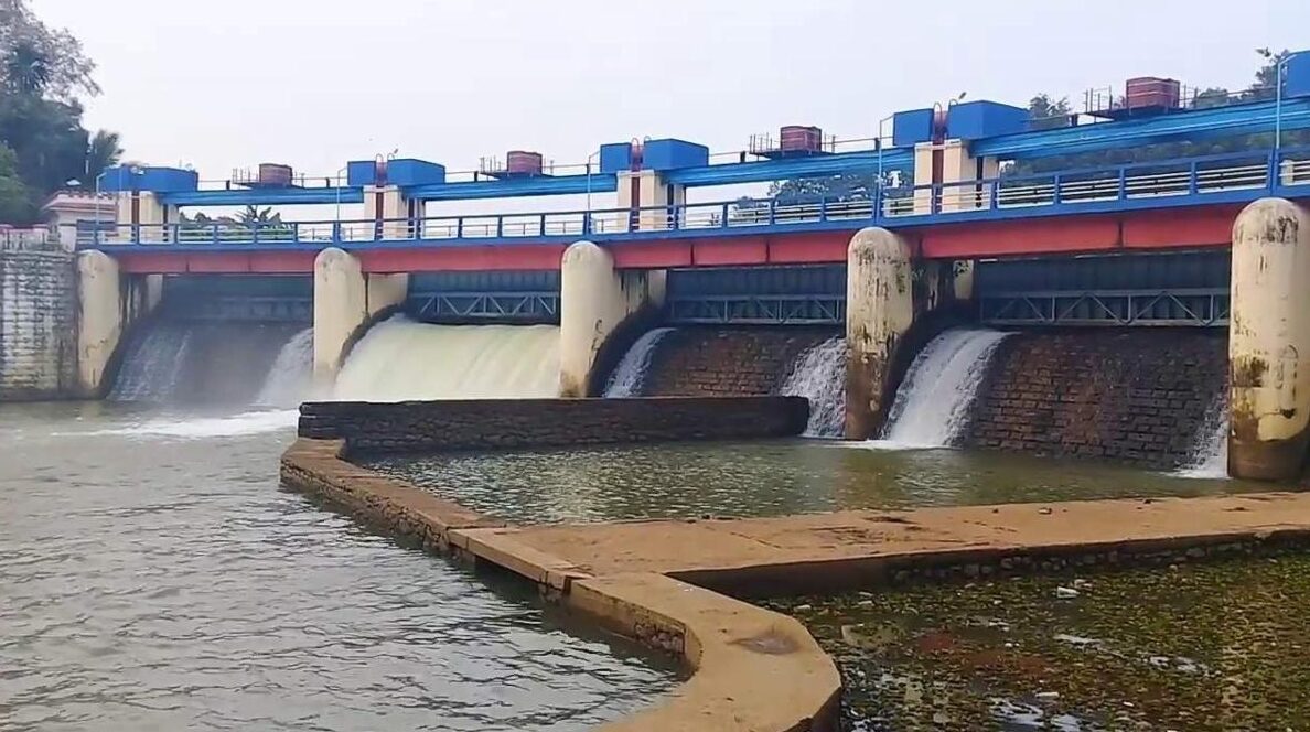 Aruvikkara Dam