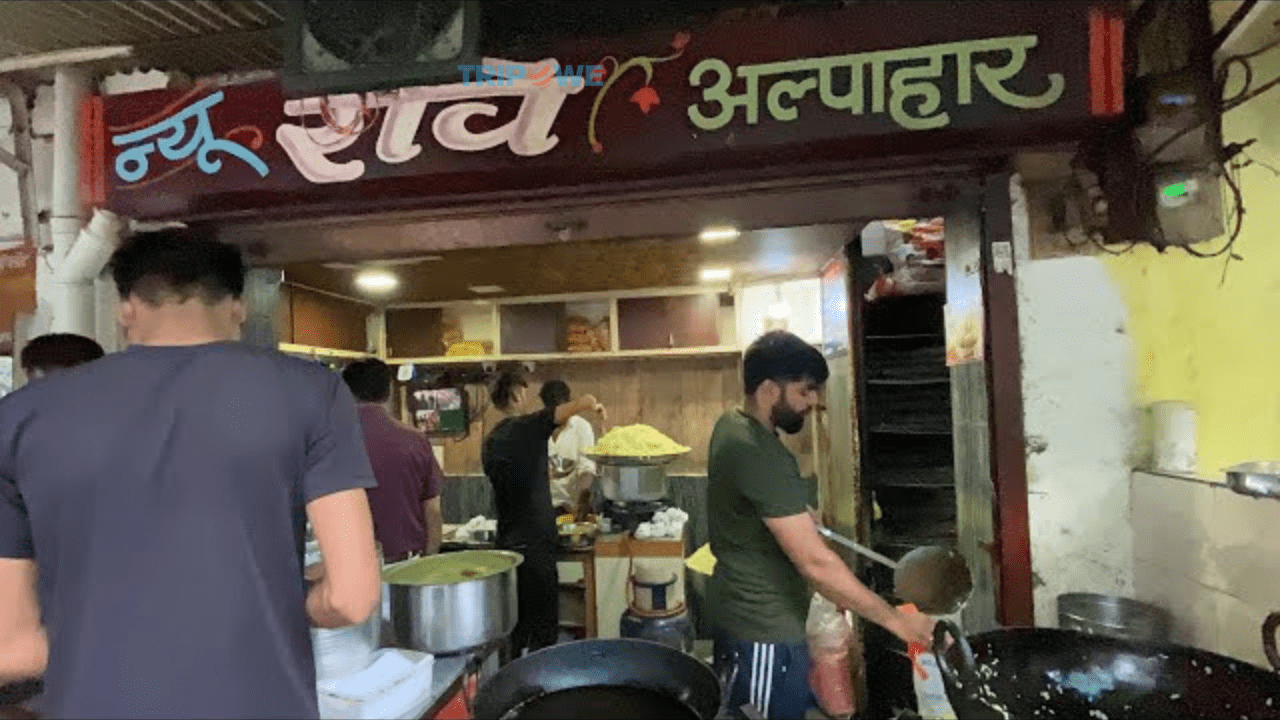 Famous food places in Indore