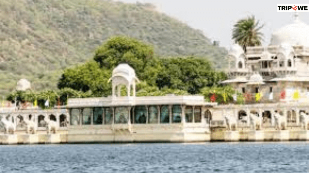 Romantic Places to Visit in Udaipur For Couples in 2025
