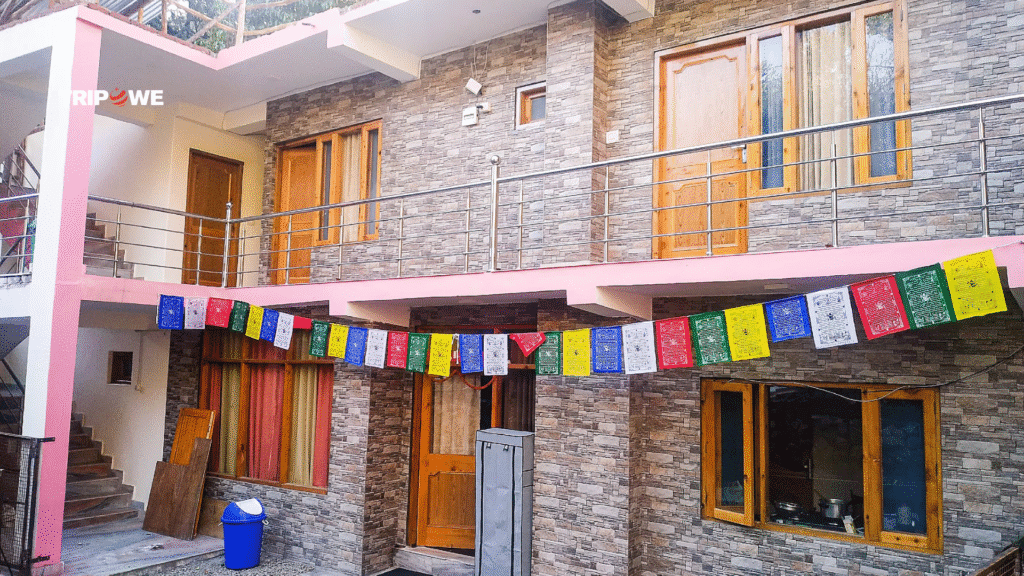 Hotel in Manali Under 2000 -Tripowe.com
